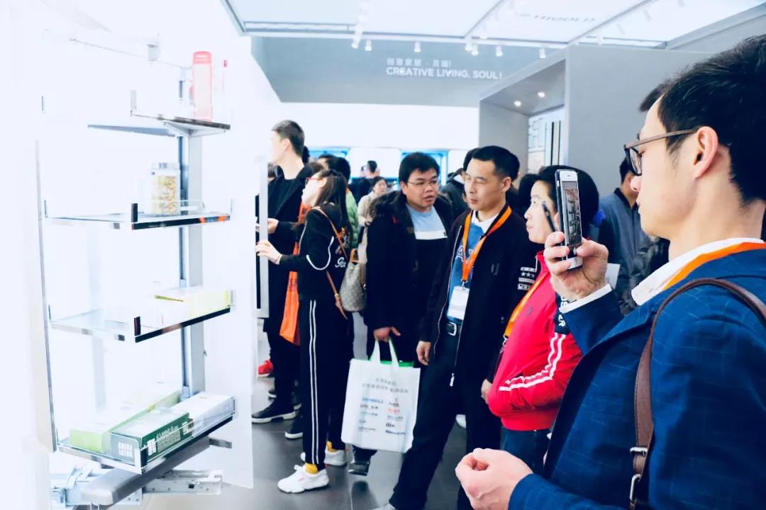 凯旋门线上官网