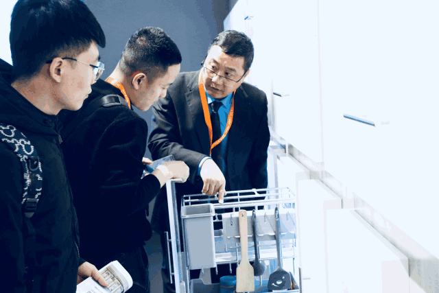 凯旋门线上官网