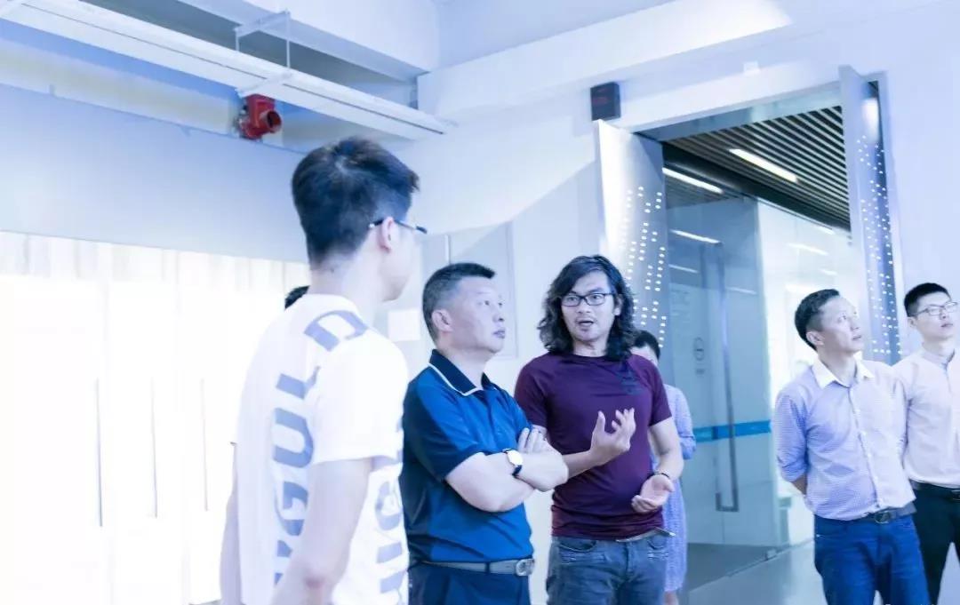 凯旋门线上官网