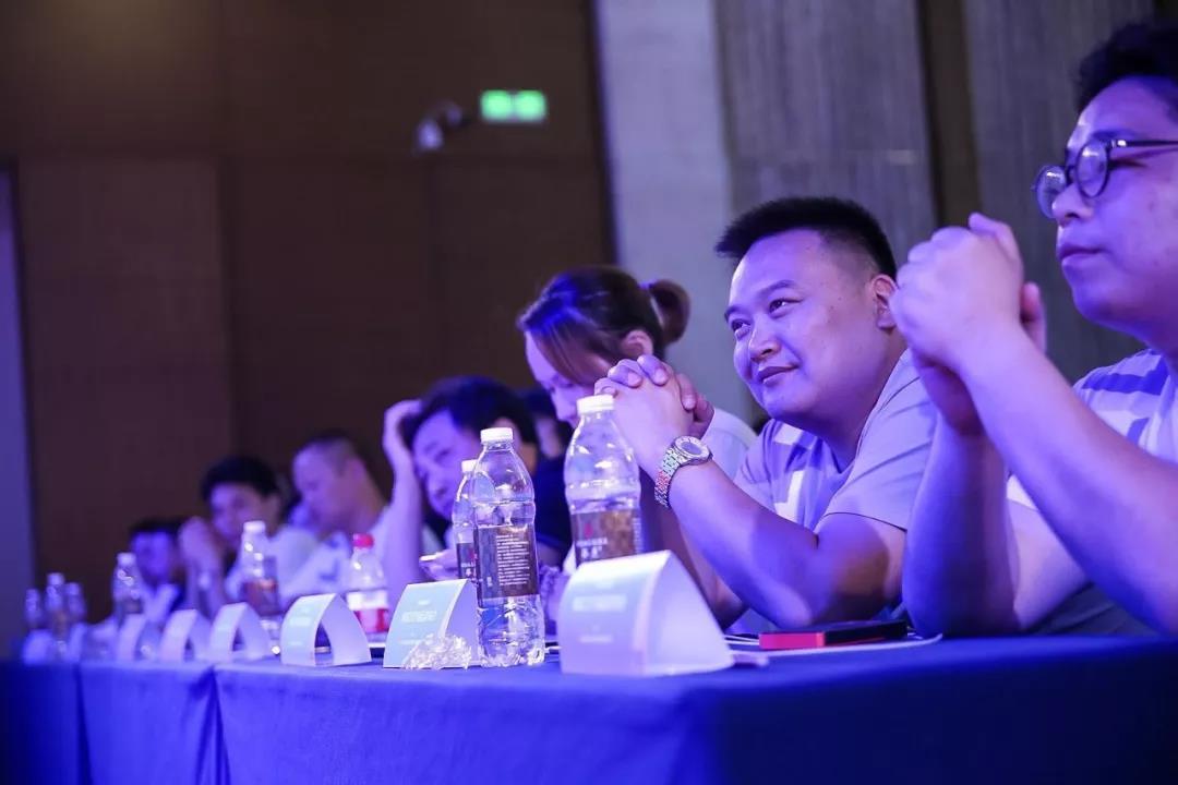 凯旋门线上官网