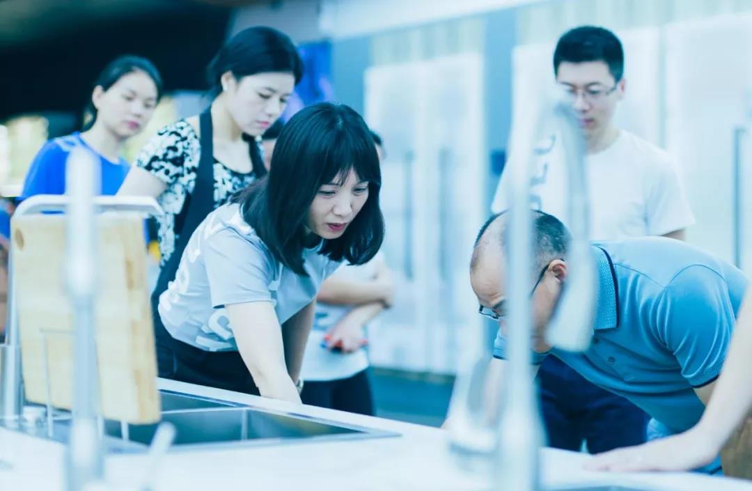 凯旋门线上官网