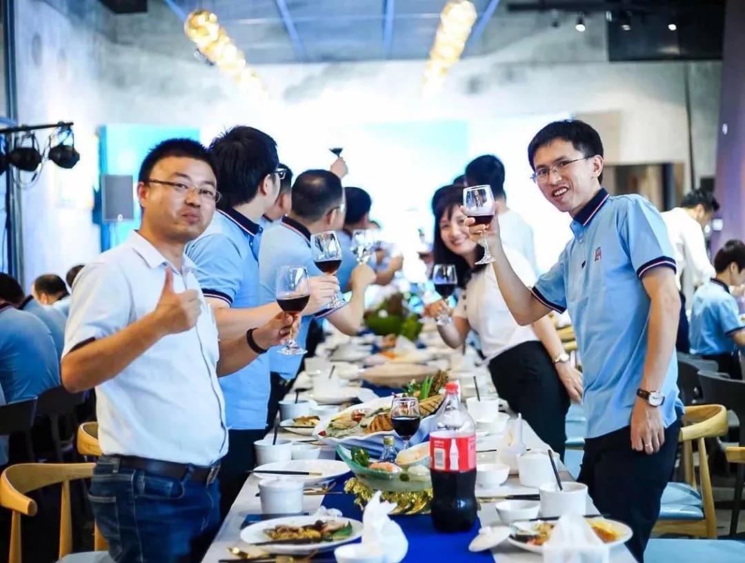 凯旋门线上官网