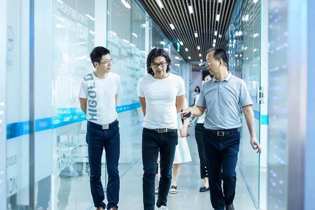 凯旋门线上官网