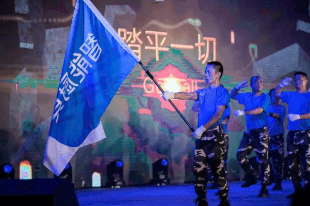凯旋门线上官网