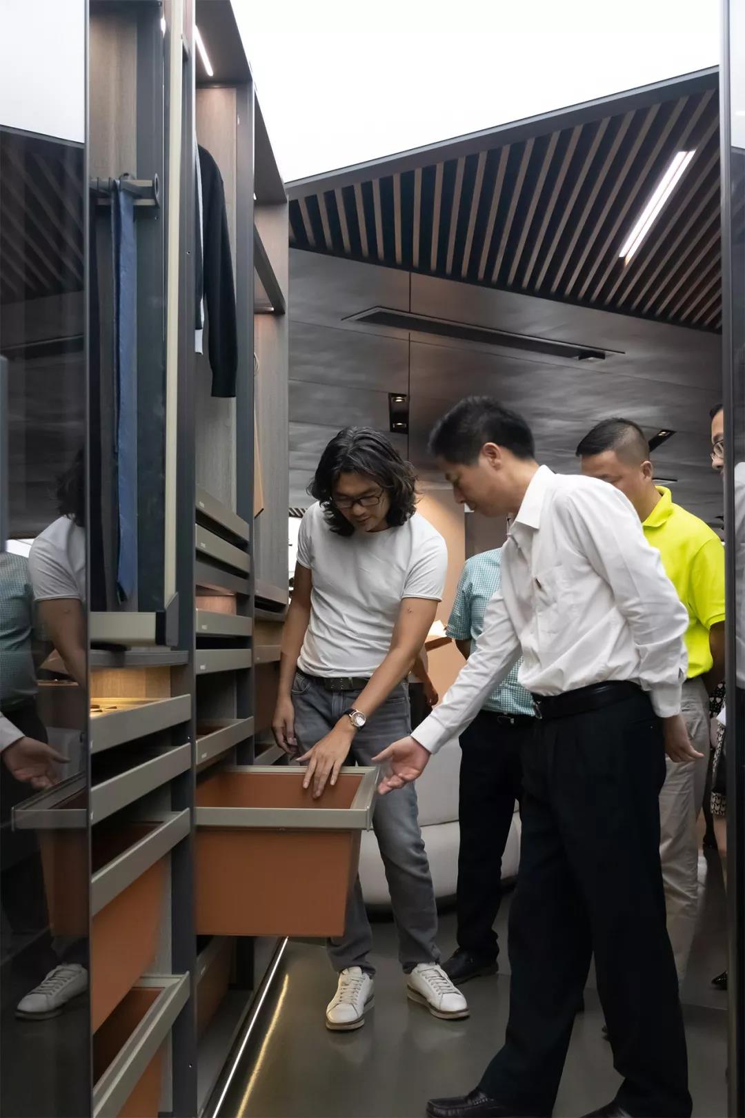 凯旋门线上官网