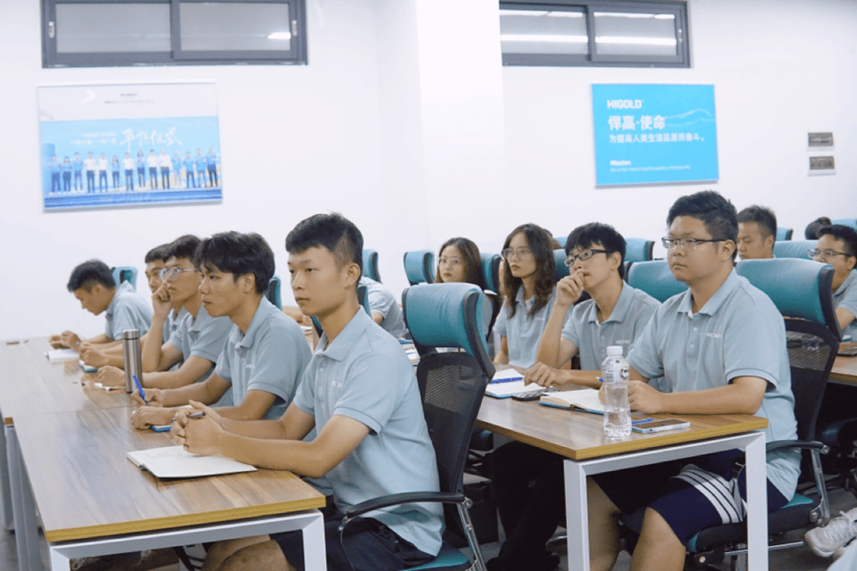 凯旋门线上官网
