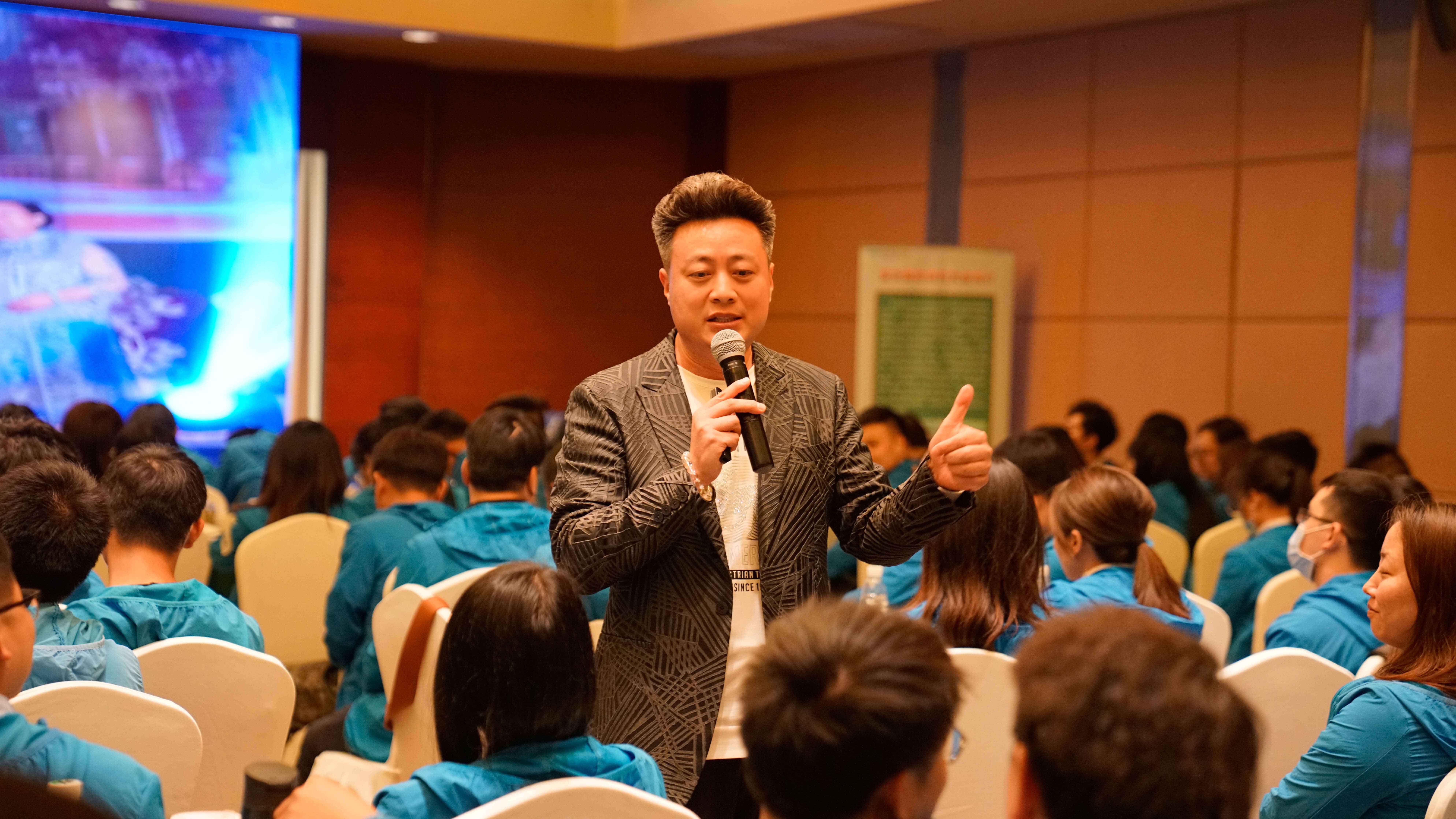 凯旋门线上官网